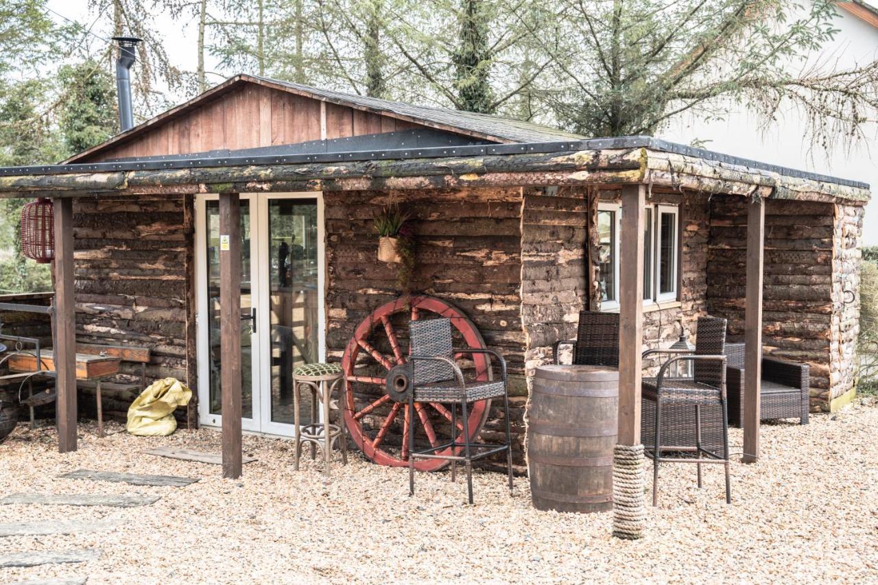 Greenvale Cabins Forkhill Eksteriør bilde
