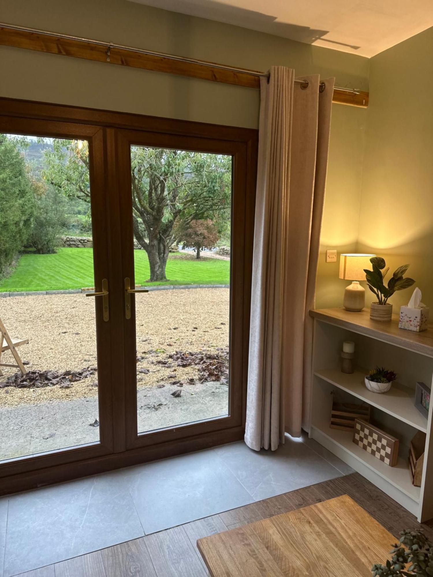 Greenvale Cabins Forkhill Eksteriør bilde